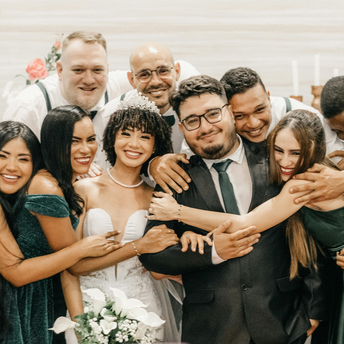 Personalshopping für Brautpaare sowie Hochzeitsgäste Juliane Sumaj