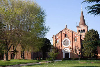 OmoGirando l'Abbazia di Viboldone