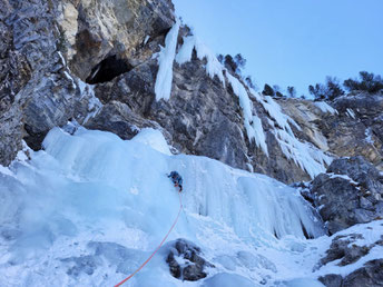 Eisklettern, Mixed, Mixed climbin, Mixed klettern, drytooling BEO, Berner Oberland, Schweiz, öschiwald, Reise ins Reich der Eiszwerge, Kandersteg, Oeschiwald