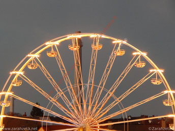 Riesenrad bei Nacht