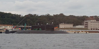 横須賀港 潜水艦