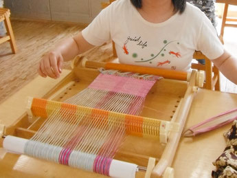 埼玉県上尾市、生活介護とさきの毛織作業
