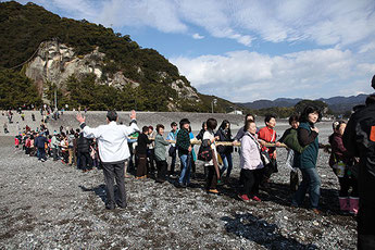 Hana-no-Iwaya Shrine Spring Festival