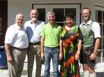 v.l.: Bezirksobmann Eckhart Erlinger, „Altobmann“ Johann Weichbold, Obmann Peter Feichtinger, Landesvorsitzende Sophie Bauer, 1. VzBgm. Klaus Baumschlager