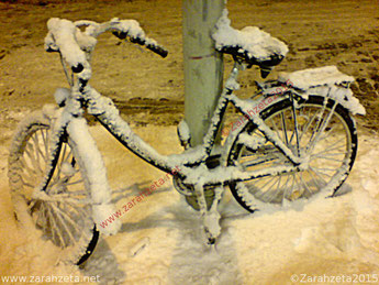 Fahrrad im Schnee