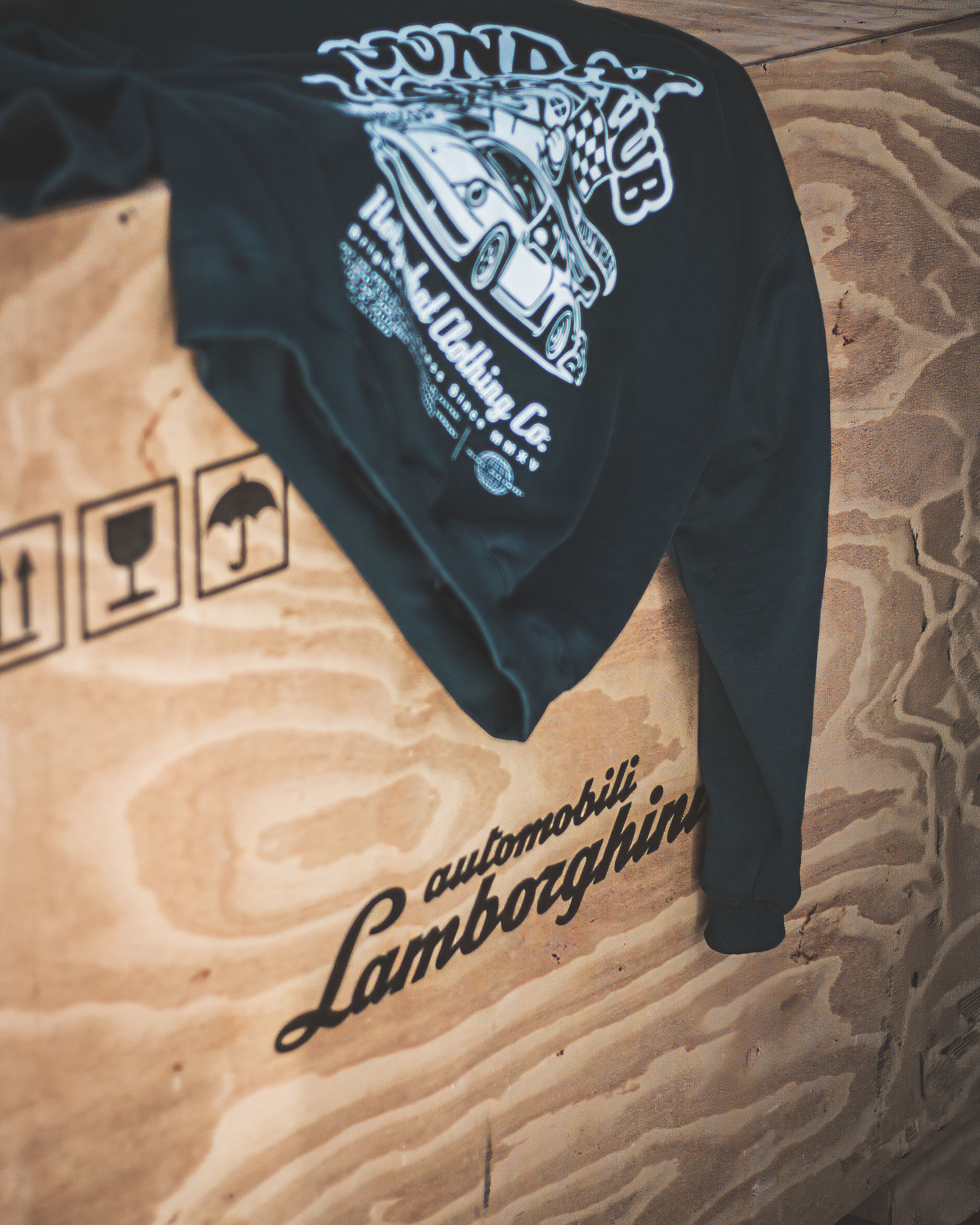 HOLYWHAT Streetwear