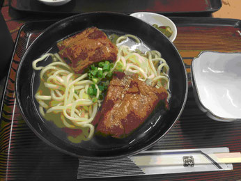本場ソーキそば なかなかの美味!