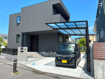 新築外構工事、新築外構、エクステリア、駐車場、カーポート、造作門塀、コンクリート平板、モルタル左官仕上げ、ブロック塀、施工例