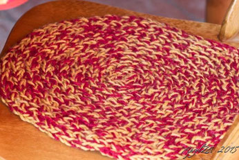 adaptation of Joelle Hoverson's More Last-Minute Knitted Gifts