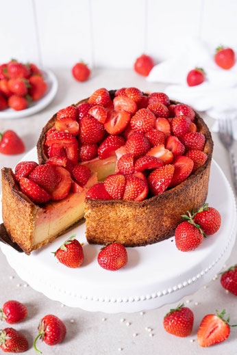 cake, cheesecake, vegan cheesecake, vegan, Käsekuchen, veganer Käsekuchen, Erdbeerkuchen, Strawberrycheesecake, Erdbeeren, strawberries, strawberry cheesecake
