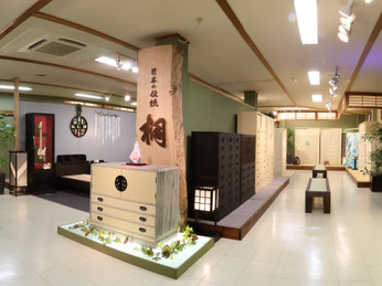 総桐箪笥和光ショールーム