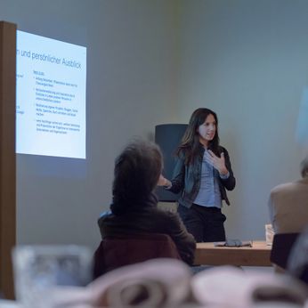 Irene presenting as a speaker her work on the topic "Gender mainstreaming in companies in South Tyrol" at a Wnet event (Business Women South Tyrol)