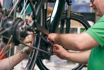e-motion e-Bike Welt Düsseldorf - Werkstatt e-Bike Service