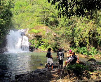 Badeplatz mit Wasserfall