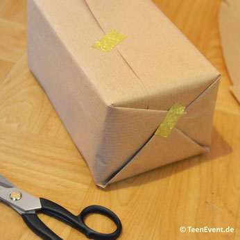 Geschenkverpackung mit Washi-Tape