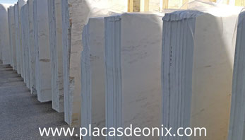 mármol blanco carrara, carrara mármol blanco, lamina de mármol blanco carrara, precio de mármol blanco carrara, placas de mármol blanco carrara, planchas de mármol blanco carrara, mármol blanco, precio de mármol blanco, costo mármol m2