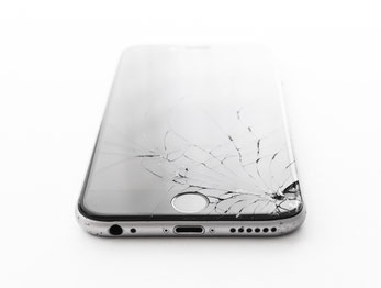 Kaputtes iPhone Display, My Mobile Repair in Hamburg repariert diese art von Schäden.