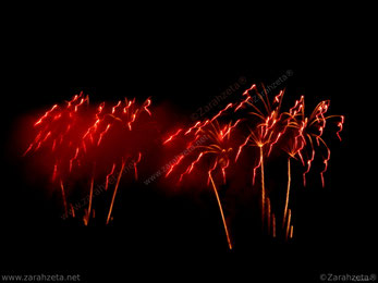 Zarahzetas Kunstwelt mit Feuerwerk