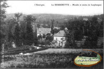 Moulin et enclos de Las Planques (Labesserette) en 1900 ; L. Roux éditeur, Aurillac ; carte postale. Coll. Musée du Veinazès