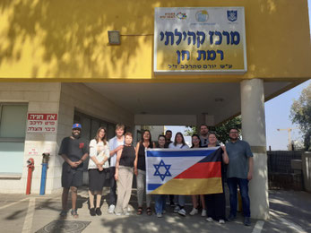 Besuch von Gemeindezentren in Netanya - hier passiert Jugendarbeit und noch viel mehr - Foto: SJR