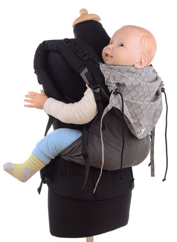 soft structured carrier for preschoolers, ergonomic hipbelt, well padded shoulder straps, adjustable panel, wrap conversion.