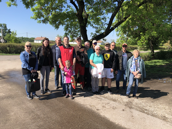 v.l.n.r.: Andrea Klaus, Stefanie Wolf, Josef Lachnit, Andreas Klaus mit Tochter Aria, Stefan Rassner, Wilfried Hentschel, Evelyne Gersthofer, Franziska Hauer, Marco Gersthofer, Wolfgang Gersthofer, Sigi Feil, Fr. Lachnit.