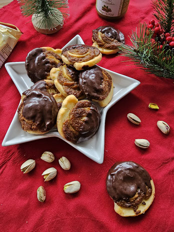 Pistazienschnecken mit Marzipan frisch gebacken