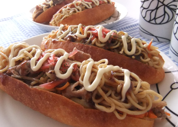 BBQ 焼きそばパン
