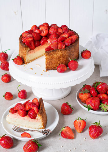 cake, cheesecake, vegan cheesecake, vegan, Käsekuchen, veganer Käsekuchen, Erdbeerkuchen, Strawberrycheesecake, Erdbeeren, strawberries, strawberry cheesecake