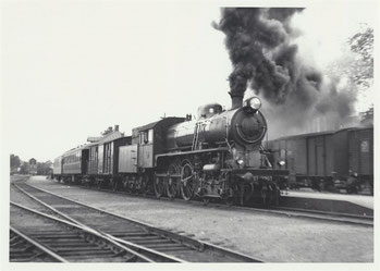SäNJ`s snälltåg i Nässjö omkring 1939                                                              