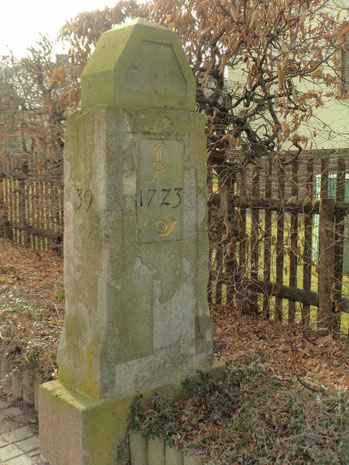 Die Viertelmeilensäule in Klaffenbach