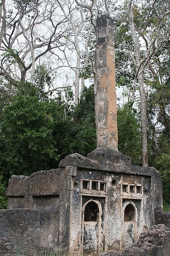 Gedi. The Pillar Tomb.