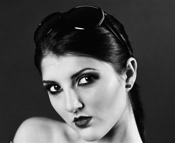 Lisa B., Mamiya RZ67 Professional, Sekor Z 180 1:4,5 W-N, 1/125, f/8, Ilford Delta 100, originaler Scan 5900x4800