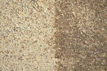 Fassadenreinigung auf bei Betonfassaden
