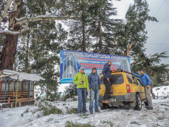 Our Crew: Su, Ingo, Alex, Toby & Mel making the photo. On the road to Batumi, 03/01/2016.