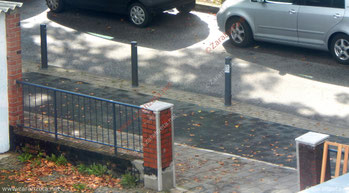 Zugeparkte Auffahrt