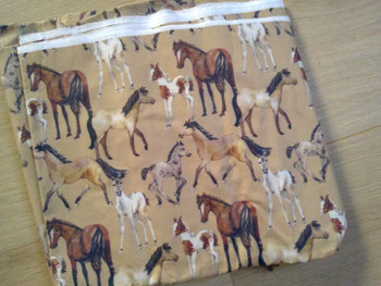 Stoffnummer B003 Pferde