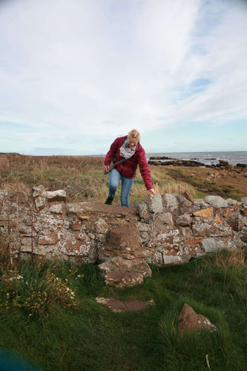 Climbing walls on the Fife Coastal Path