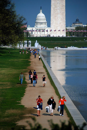 The National Mall on a beautiful day in April 2008. From the front The Reflecting Pool,  the World War II Memorial, the Washington Memorial, the US Capitol and the Library of Congress