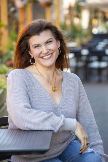 Jessica Foley psychotherapist postpartum and women's mental health