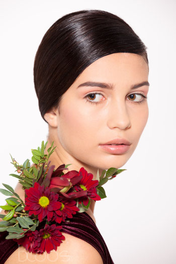 Haare & Make-up / Schülerin: Valentina B. | Model: Laura Tahi | Agency: JAVA Model Management | Produktion: bloos Make-up & Hair Academy | Foto: Markus Thiel