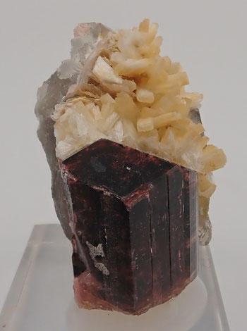 Russia rubellite