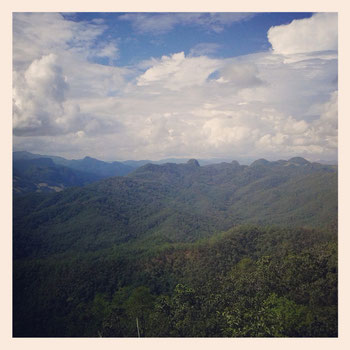 On the road to Mae Hong Son, Thailande, 22.10.2013