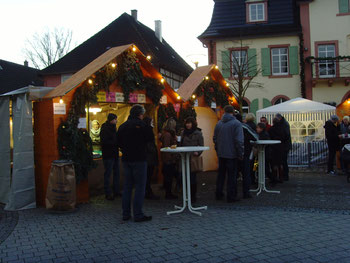 Beim Weihnachtsmarkt 2013 traditionel dabei