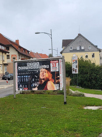 Gastspiel in Bonndorf im Schwarzwald- Am Ortseingang habe ich mir erstmal die Augen gerieben.