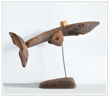 christine-grandt-treibholzkunst-maritime-skulptur-Fisch aus Treibholz, eine besondere Geschenkidee
