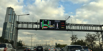 Live traffic displays