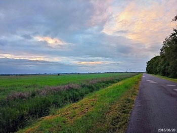 Hinterm Fuchsberg öffnet sich der Blick Richtung Hunte und Weser.