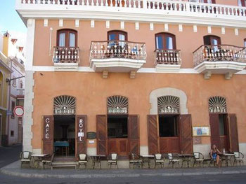 One of many cafes in Mindelo-Royal Cafe