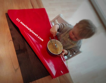 Tischunterlage zum Essenlernen bei Kleinkindern